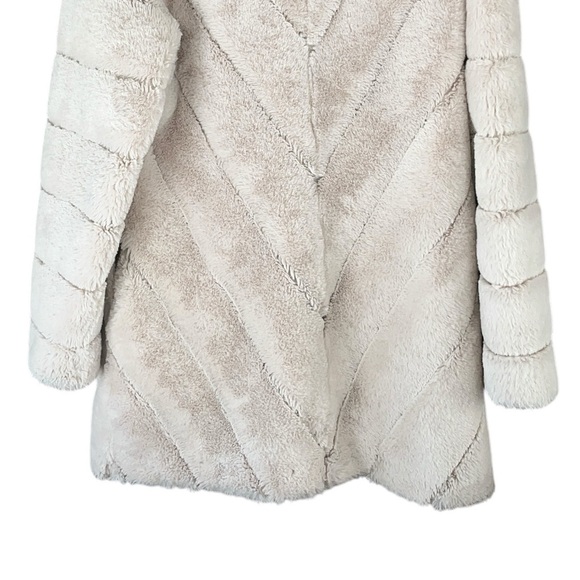 Calvin Klein Chevron-Quilted Faux Fur Coat S Light Pink Pre-Owned Excellent - Picture 7 of 15